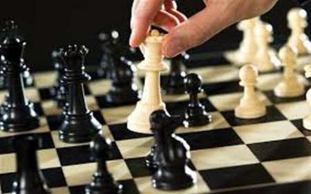 صداقتی قهرمان مسابقات شطرنج جام زنده رود در اصفهان