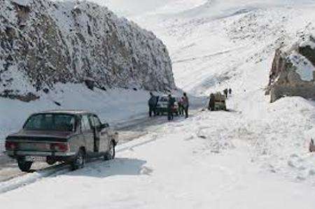 امداد رسانی به مناطق مختلف اصفهان در پی بارش برف