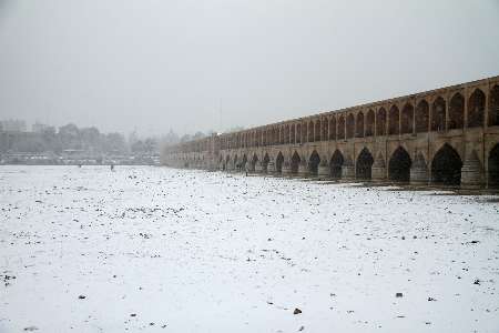 بارش برف برای سومین بار در اصفهان